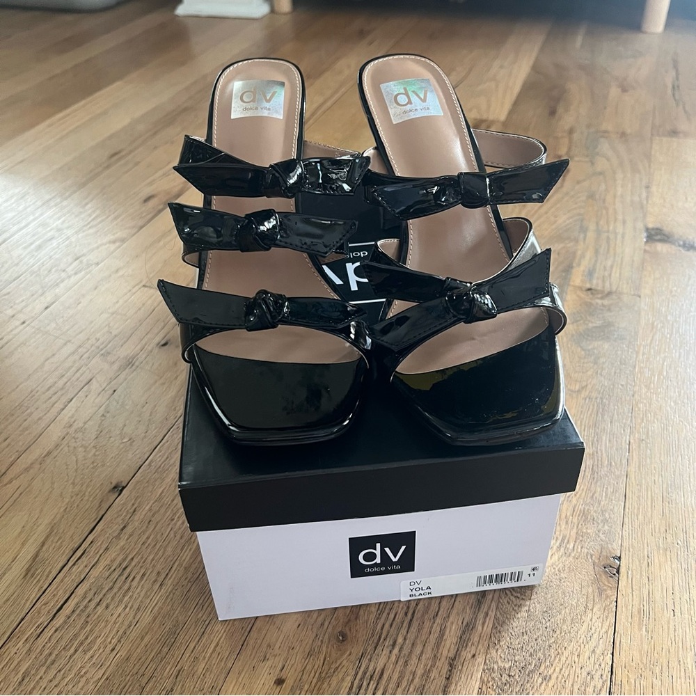 DV by Dolce Vita Glossy Black Bow Heels   Yola Knot Strap Sandal